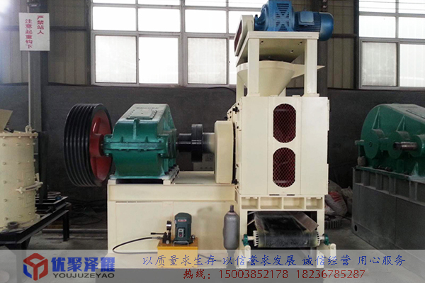 強(qiáng)力壓球機(jī)的特點(diǎn)